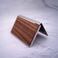 Pouzdro na karty Walnut Wood