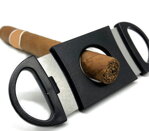 Ořezávač doutníků Guillotine Black 02